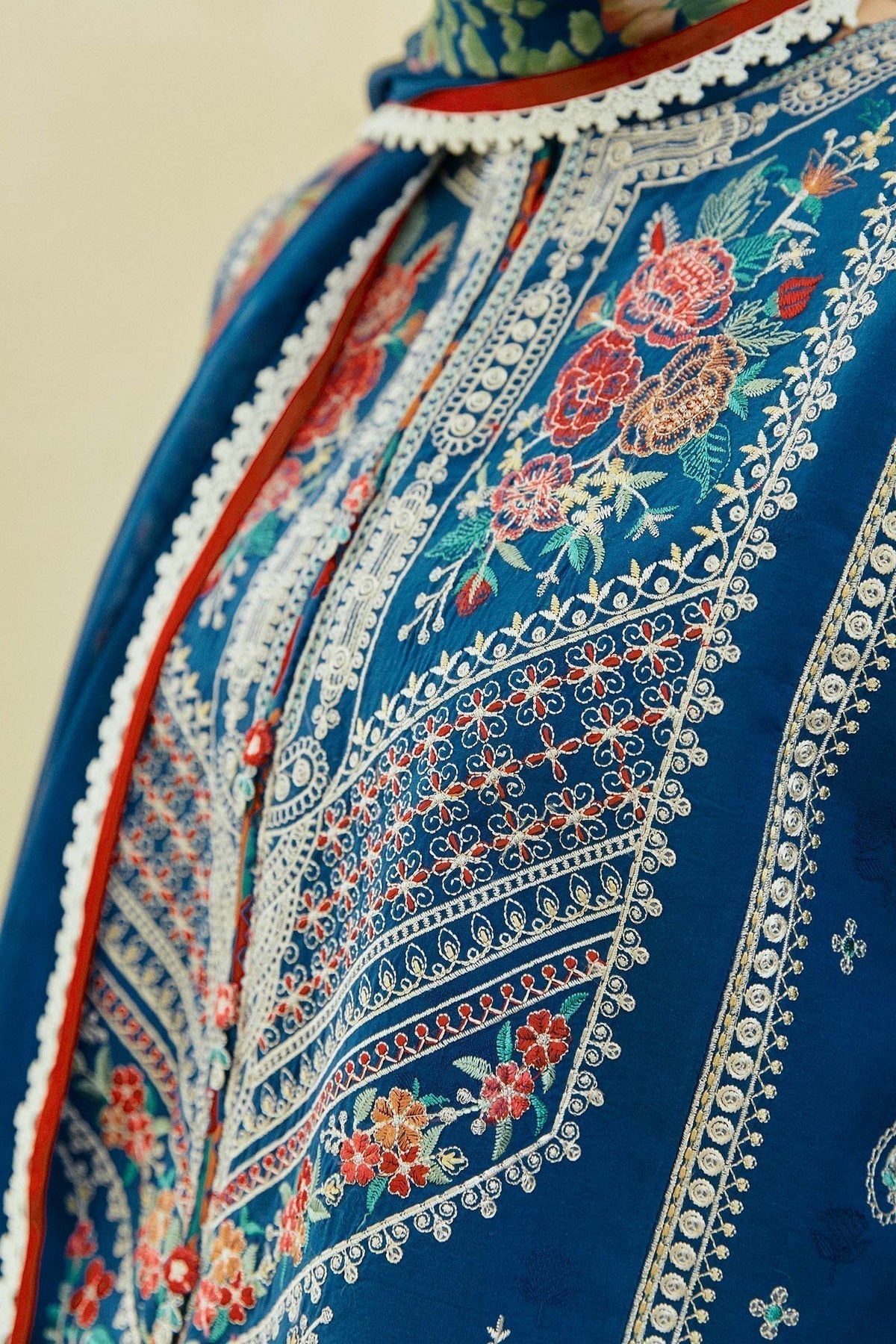 SHEEN EMBROIDERED 3-PIECE