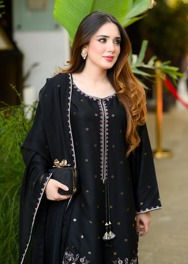 Zoya Embroidered 3-Piece
