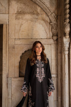 Avena Embroidered 3-Piece
