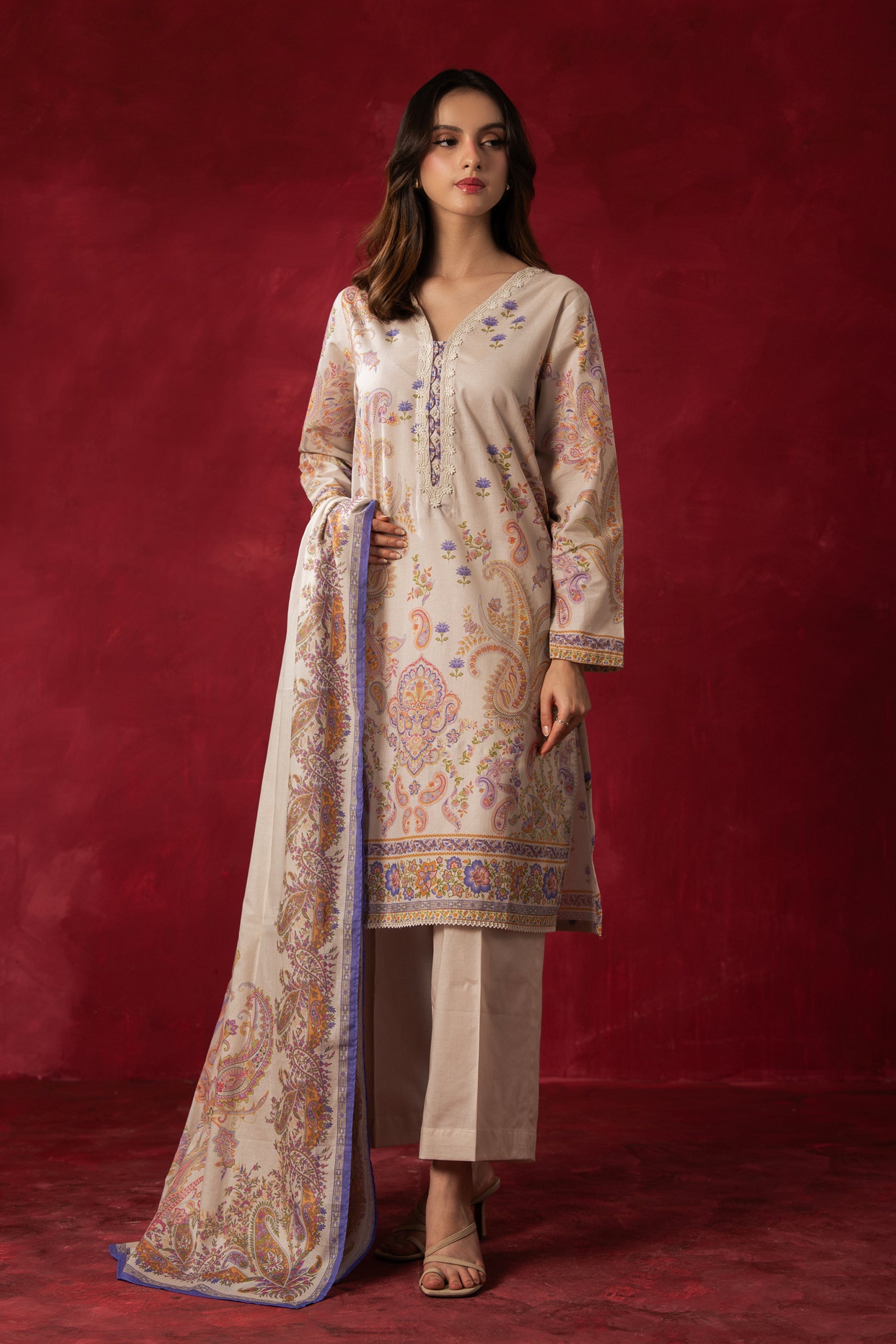 PRINTED LAWN STITCHED 3 PIECE SUIT