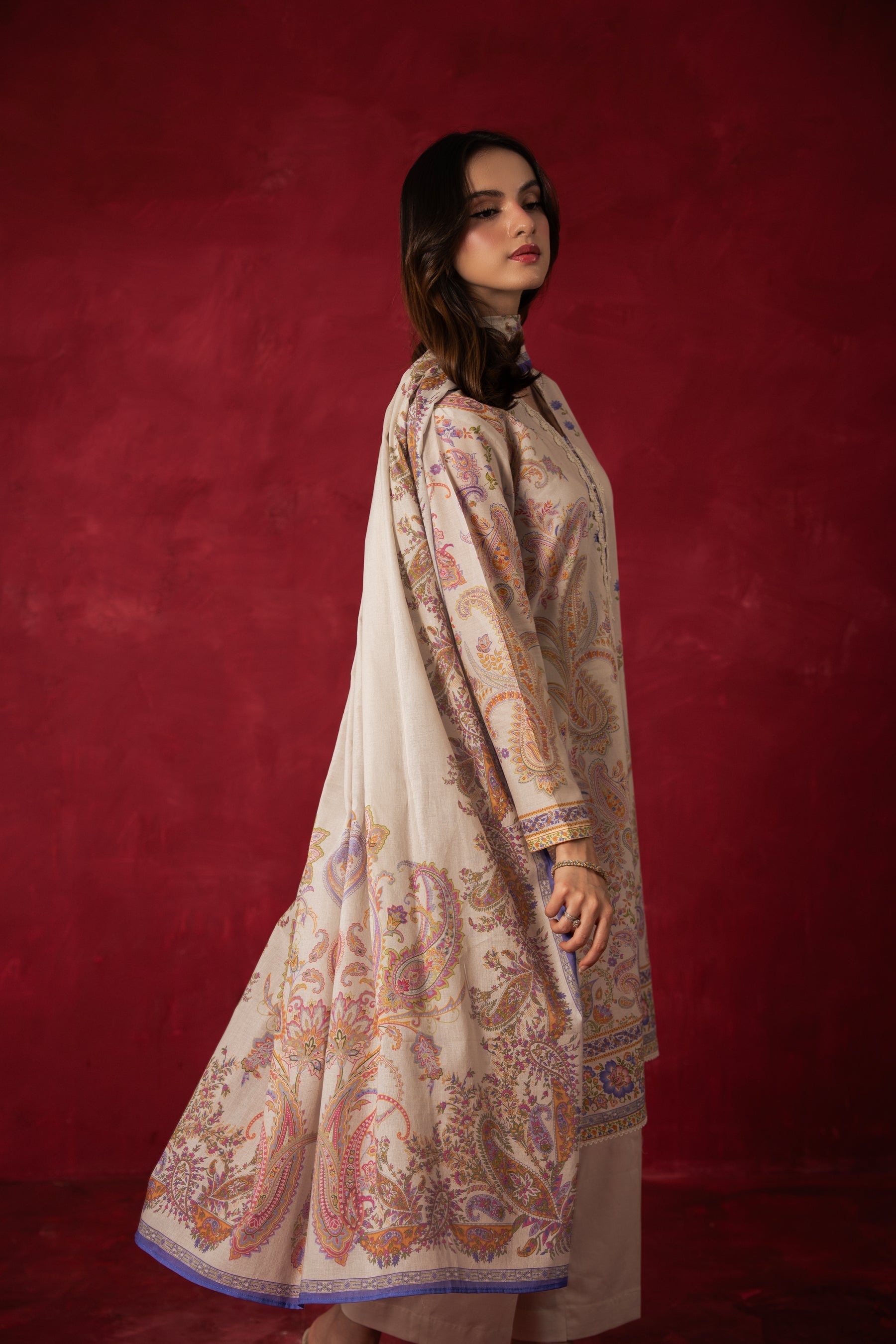 PRINTED LAWN STITCHED 3 PIECE SUIT