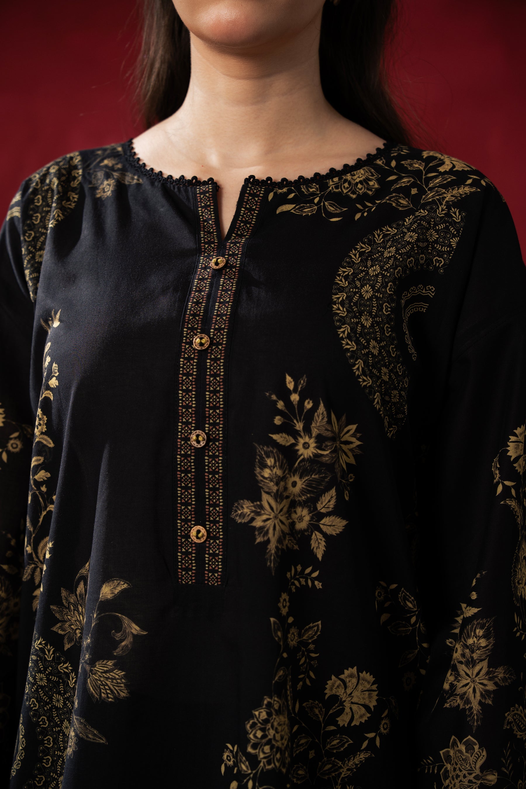 PRINTED LAWN STITCHED 3 PIECE SUIT