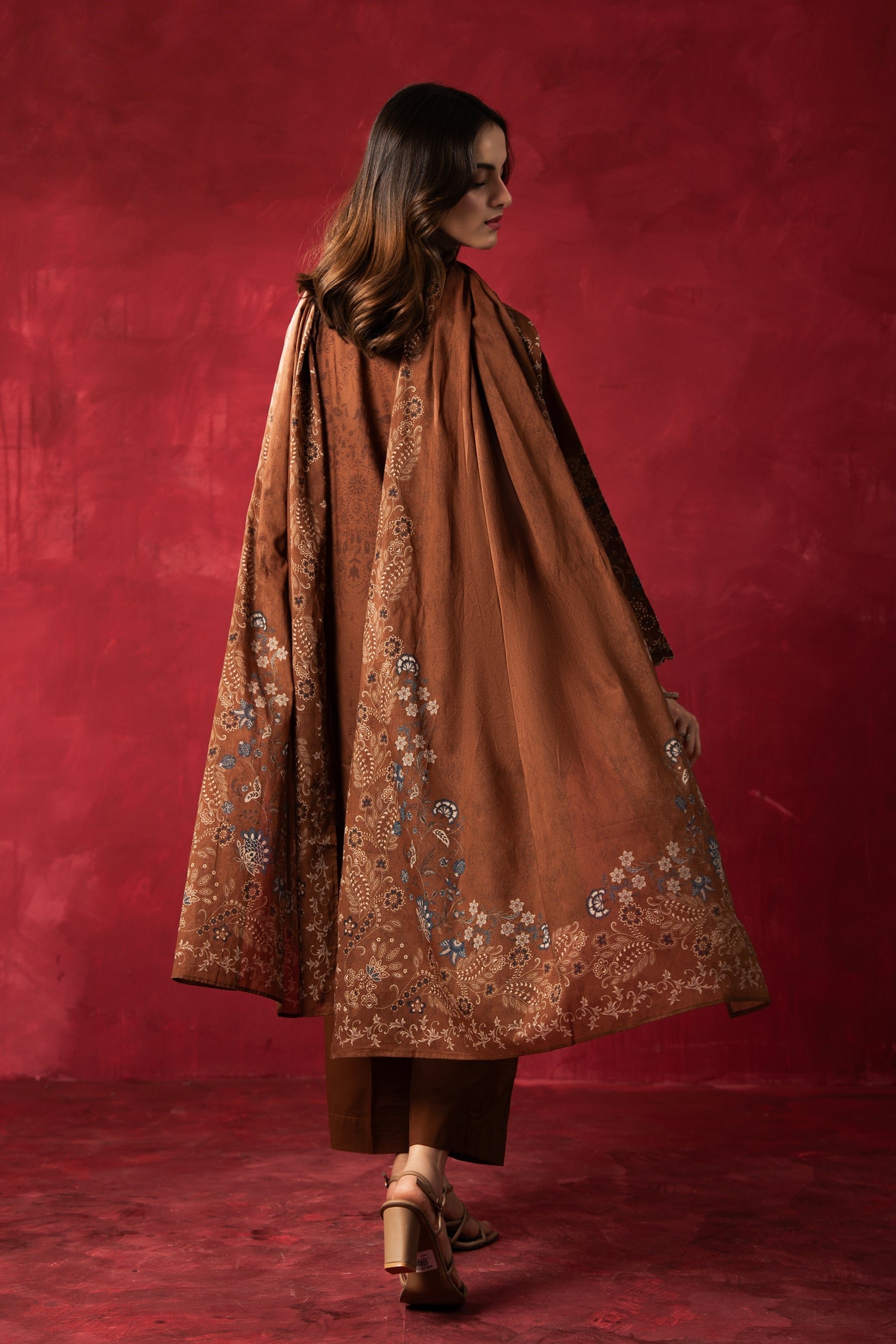 PRINTED LAWN STITCHED 3 PIECE SUIT