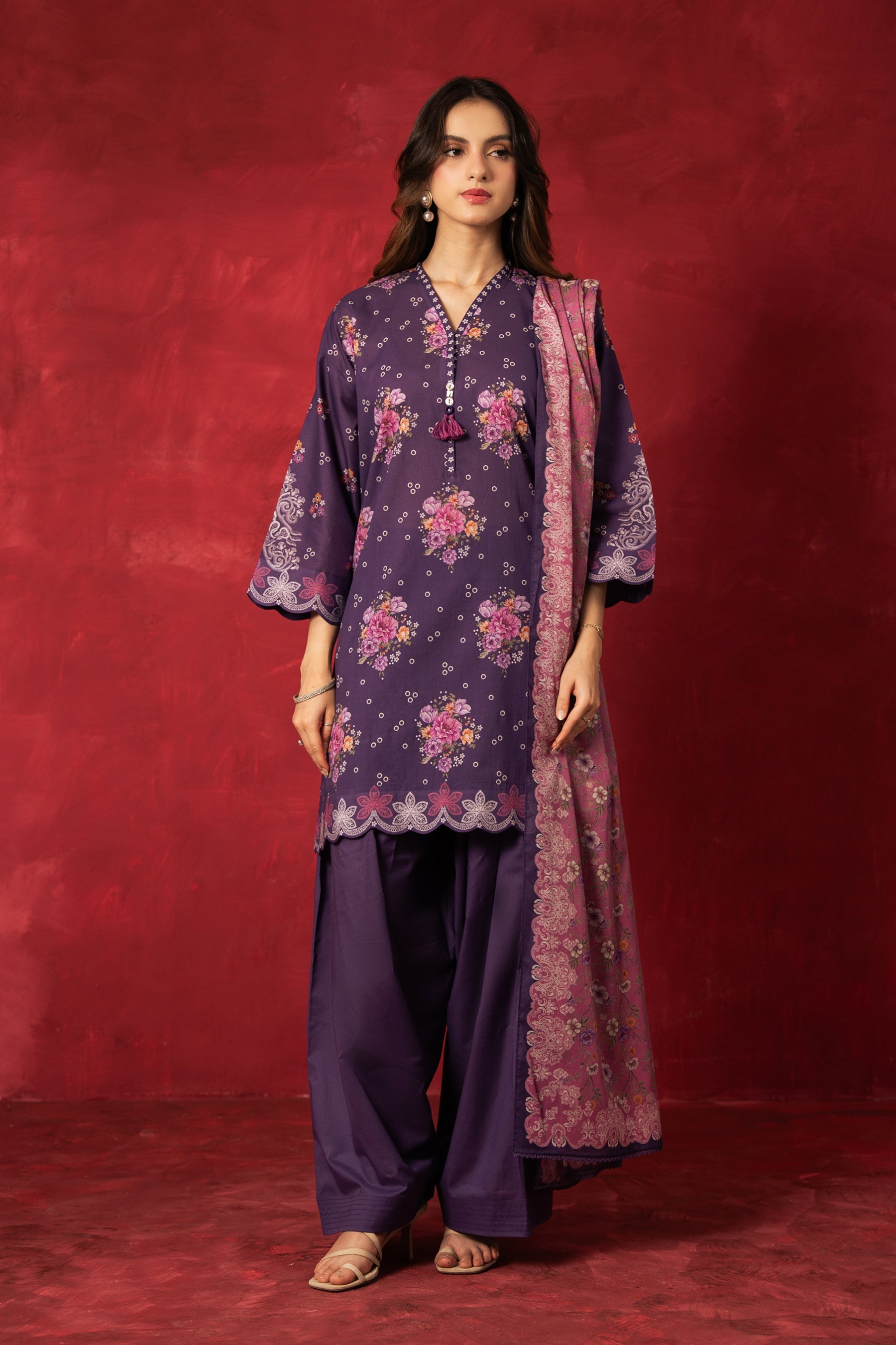 PRINTED LAWN STITCHED 3 PIECE SUIT