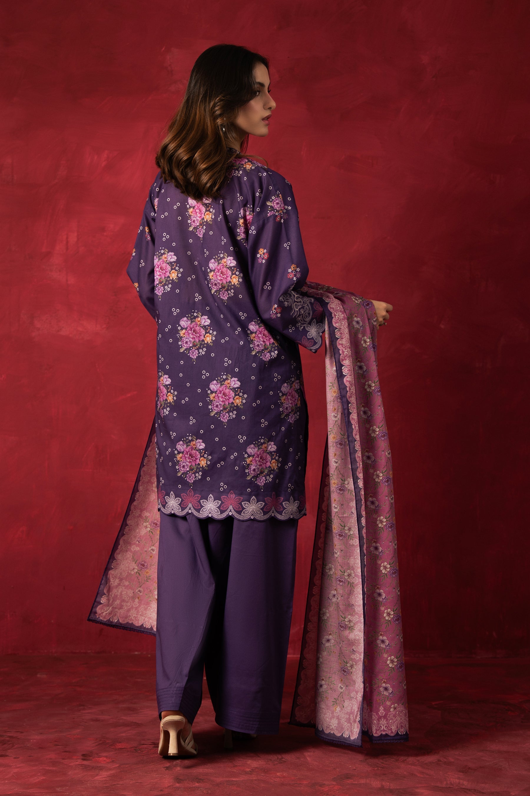 PRINTED LAWN STITCHED 3 PIECE SUIT