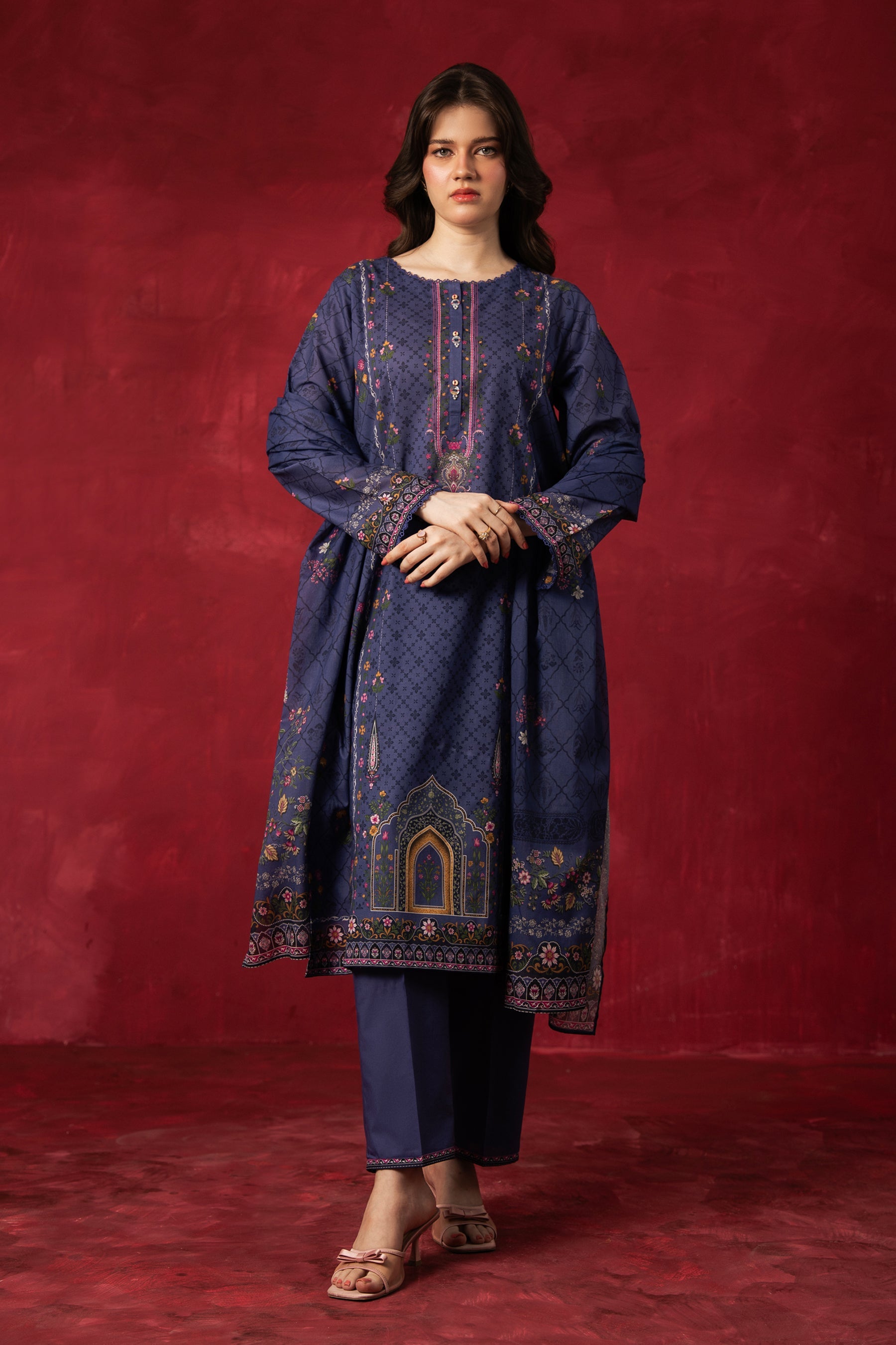 PRINTED LAWN STITCHED 3 PIECE SUIT