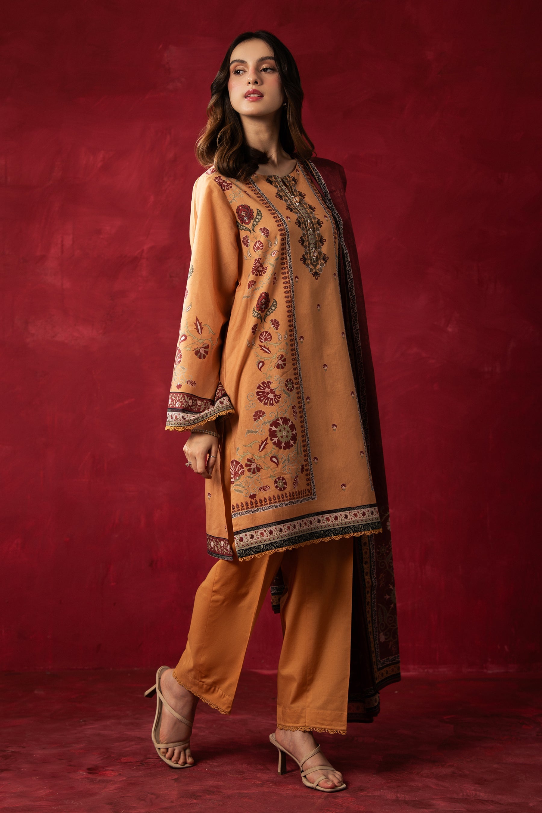 PRINTED LAWN STITCHED 3 PIECE SUIT