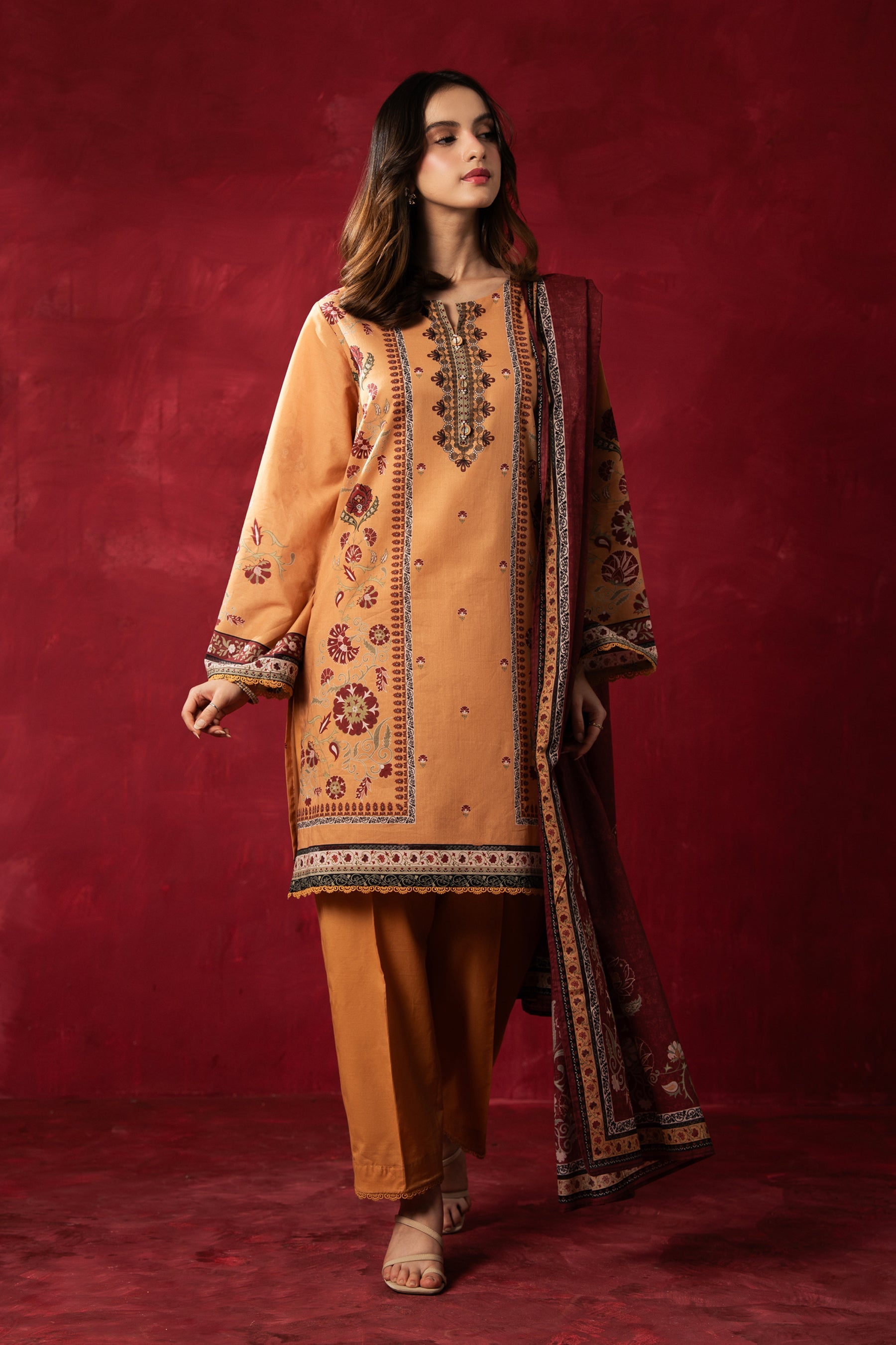 PRINTED LAWN STITCHED 3 PIECE SUIT