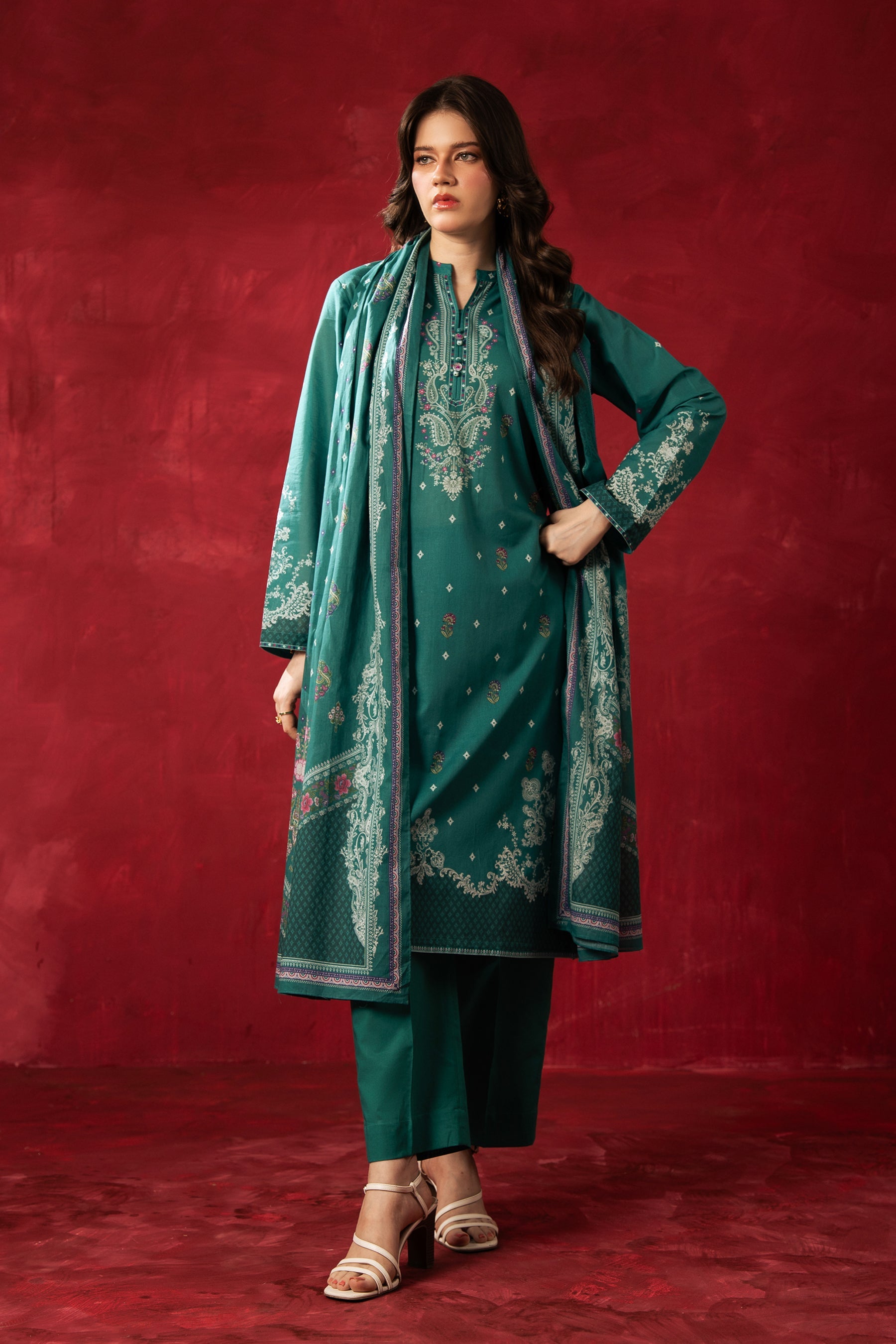 PRINTED LAWN STITCHED 3 PIECE SUIT