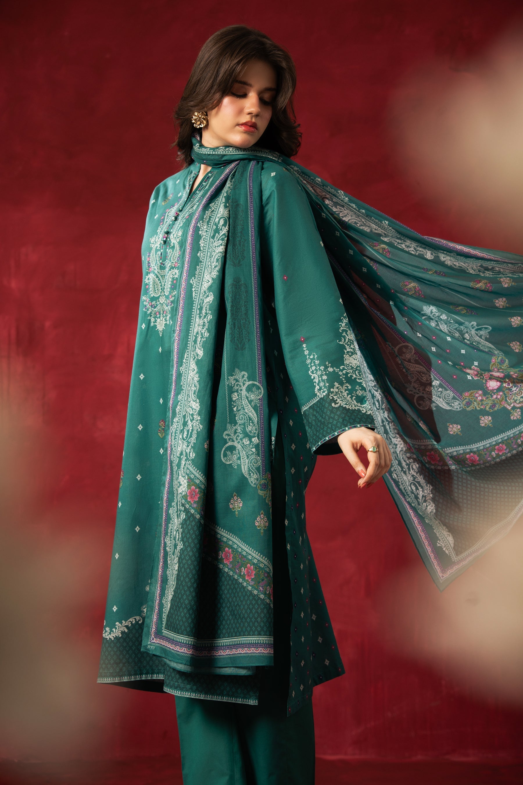 PRINTED LAWN STITCHED 3 PIECE SUIT