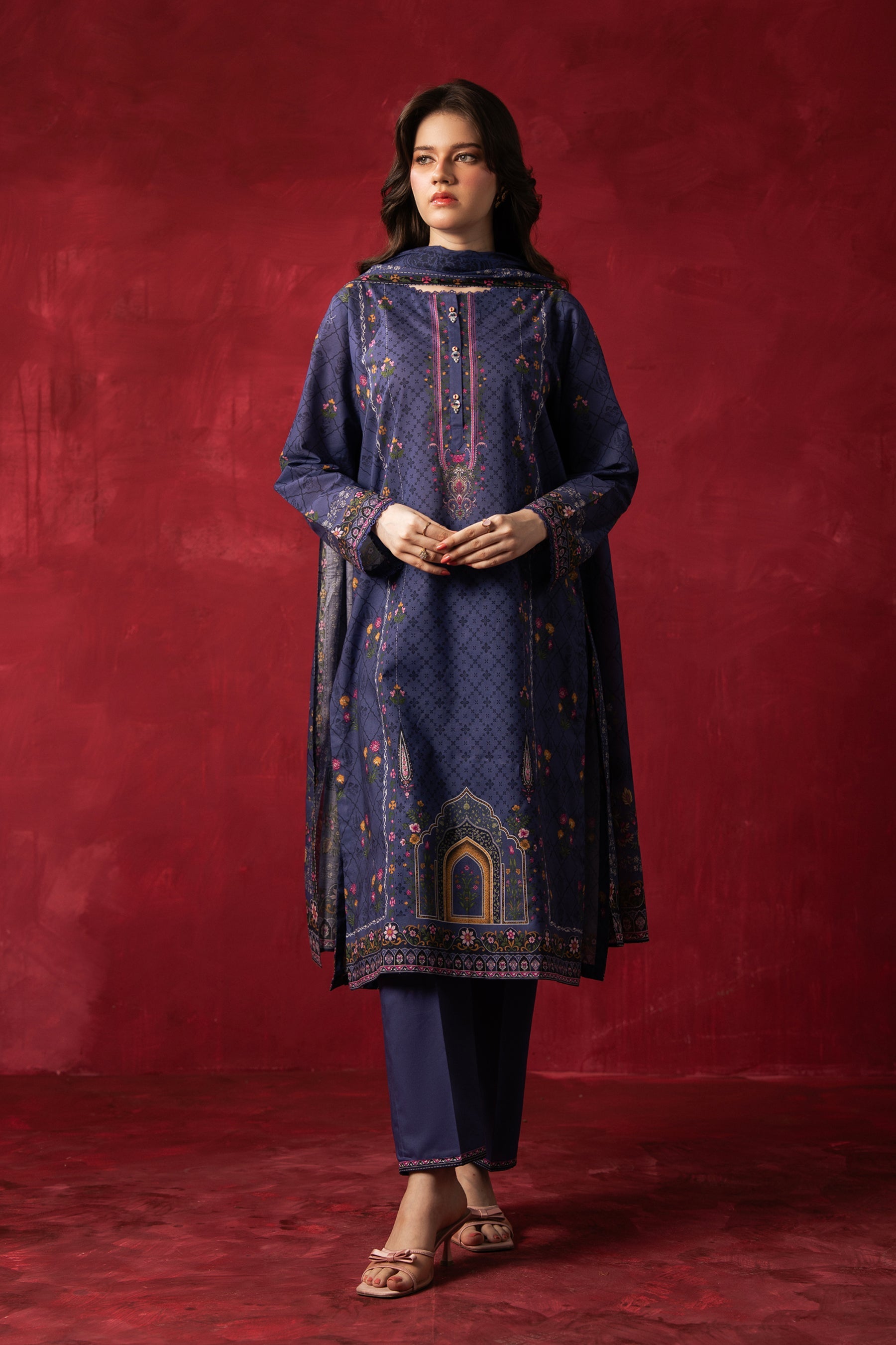 PRINTED LAWN UNSTITCHED 3 PIECE SUIT