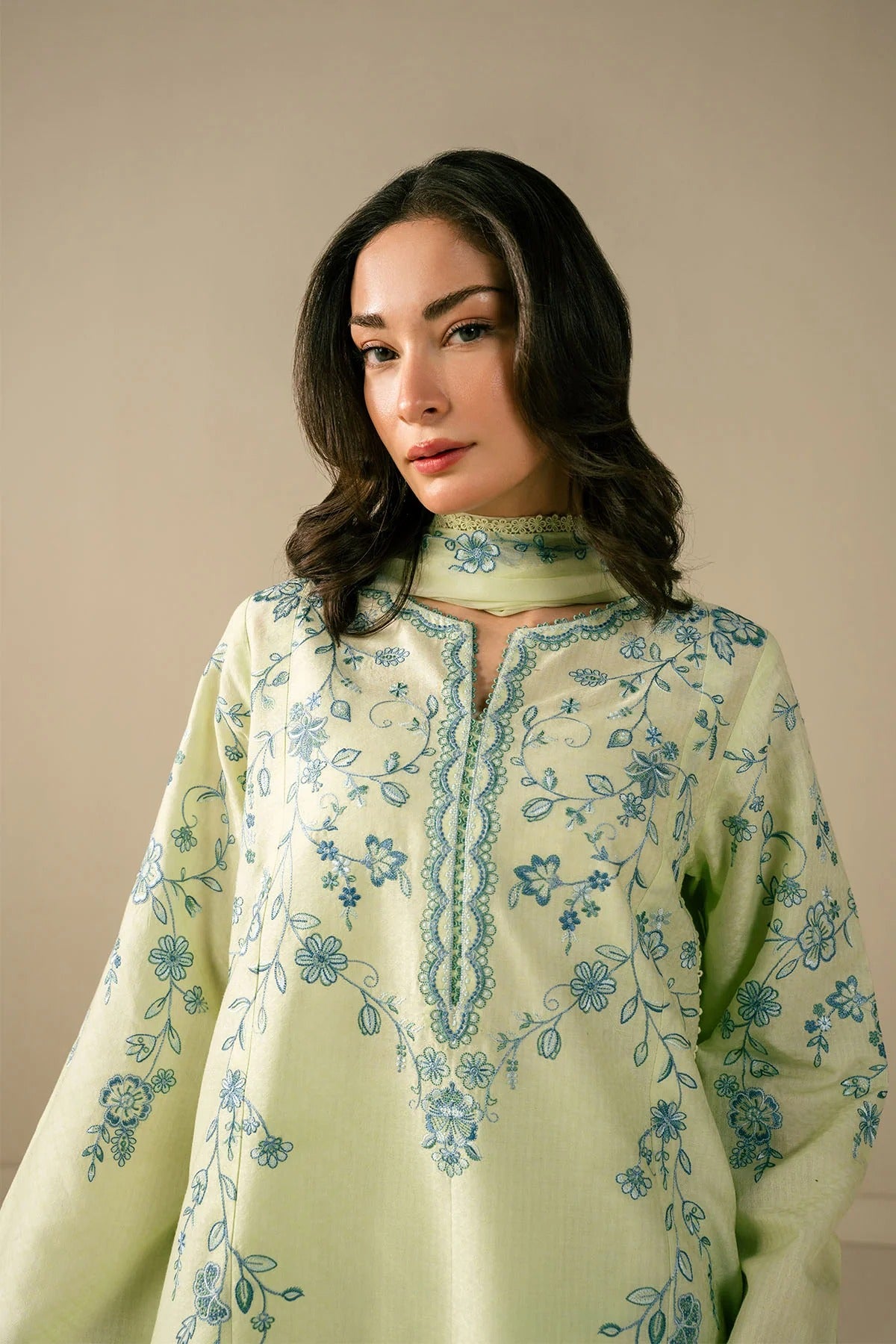 Grace Embroidered 3-Piece