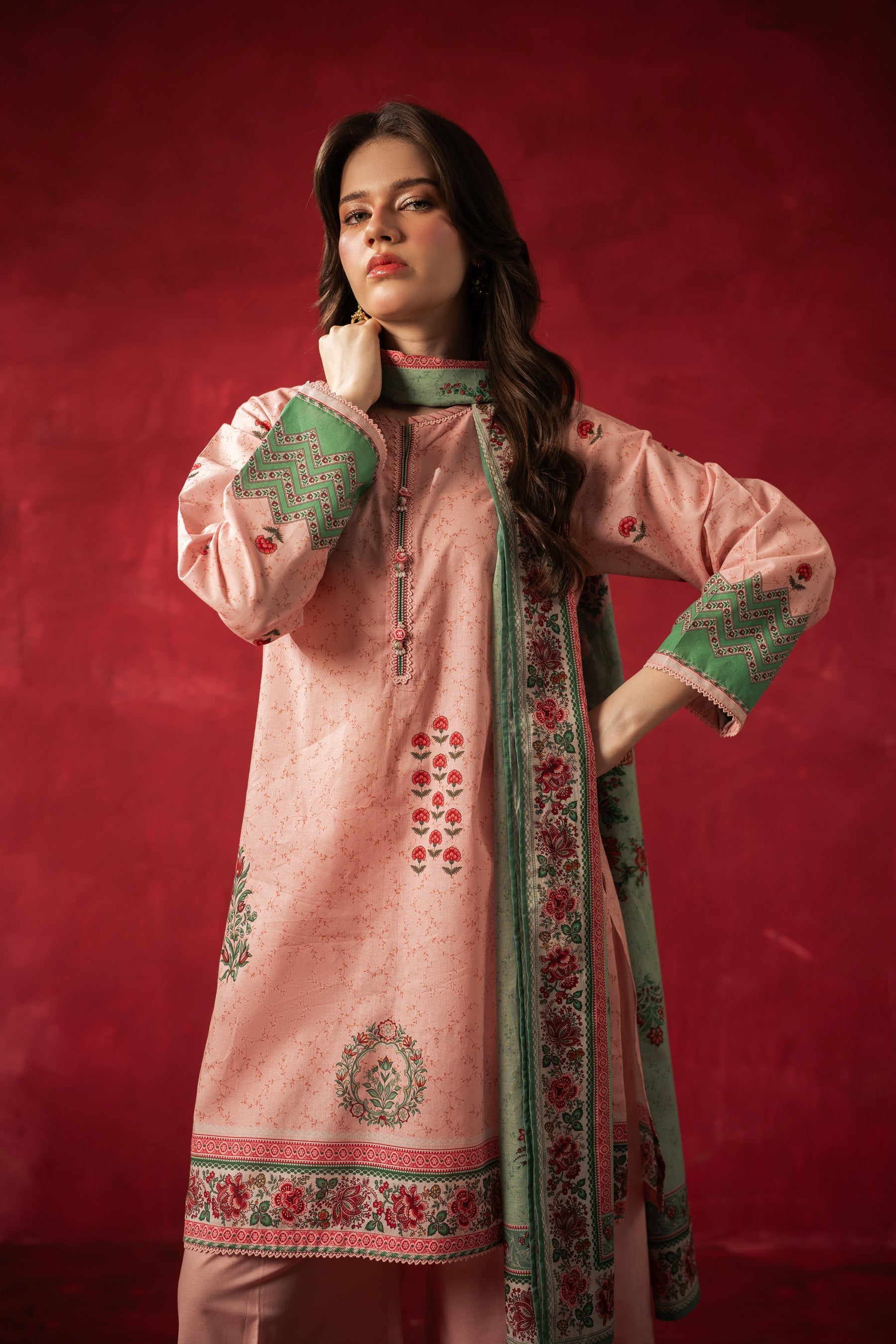 PRINTED LAWN UNSTITCHED 3 PIECE SUIT