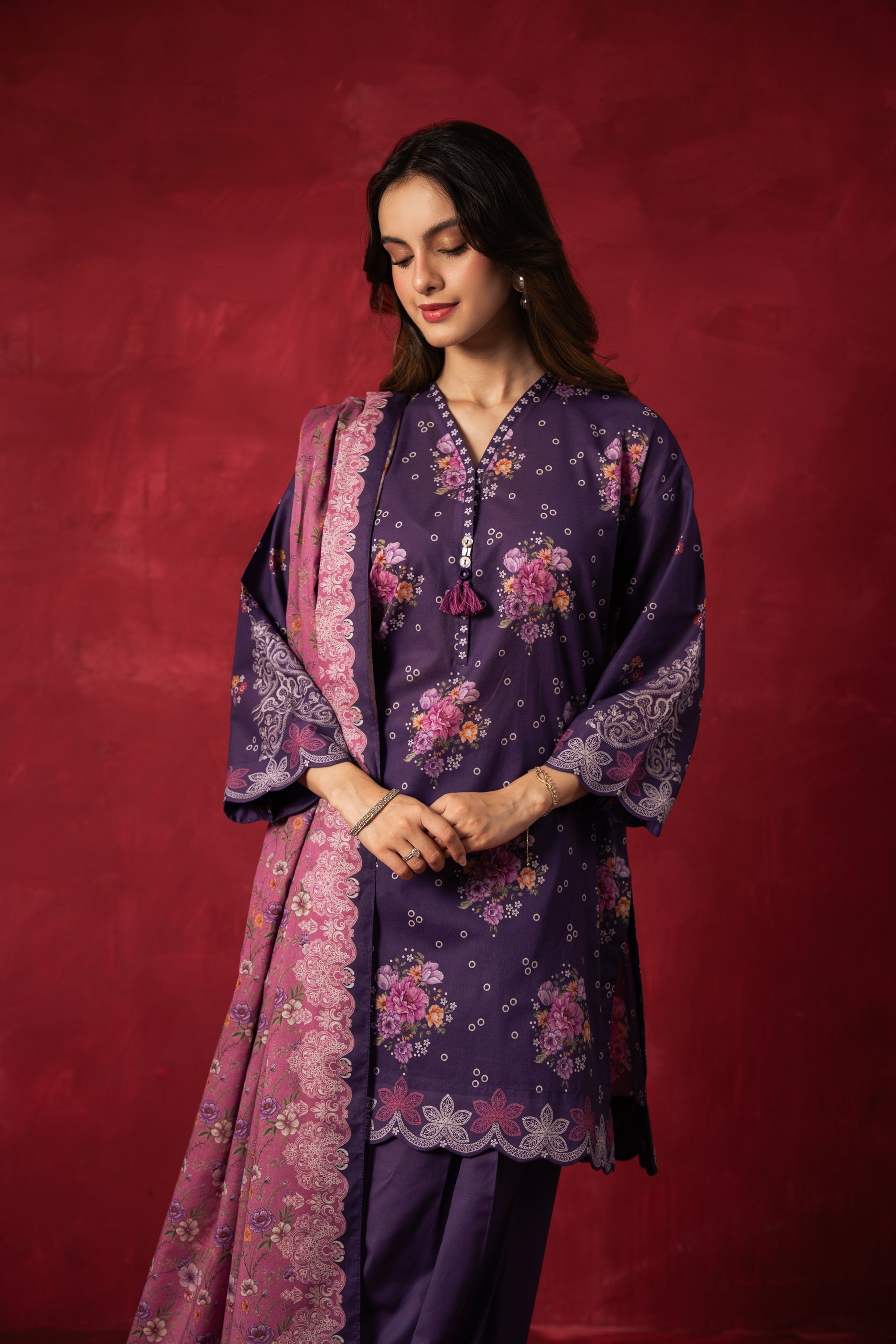 PRINTED LAWN UNSTITCHED 3 PIECE SUIT