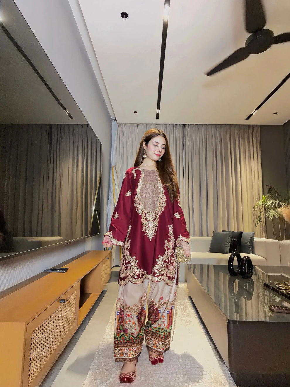 Aneeza Embroidered 2-Piece